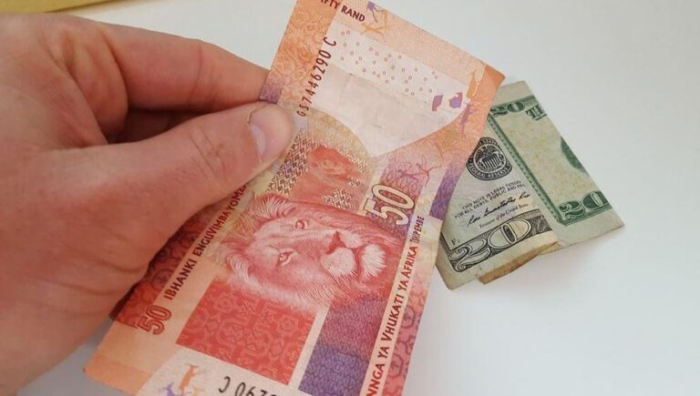 exchange rate pound to rand