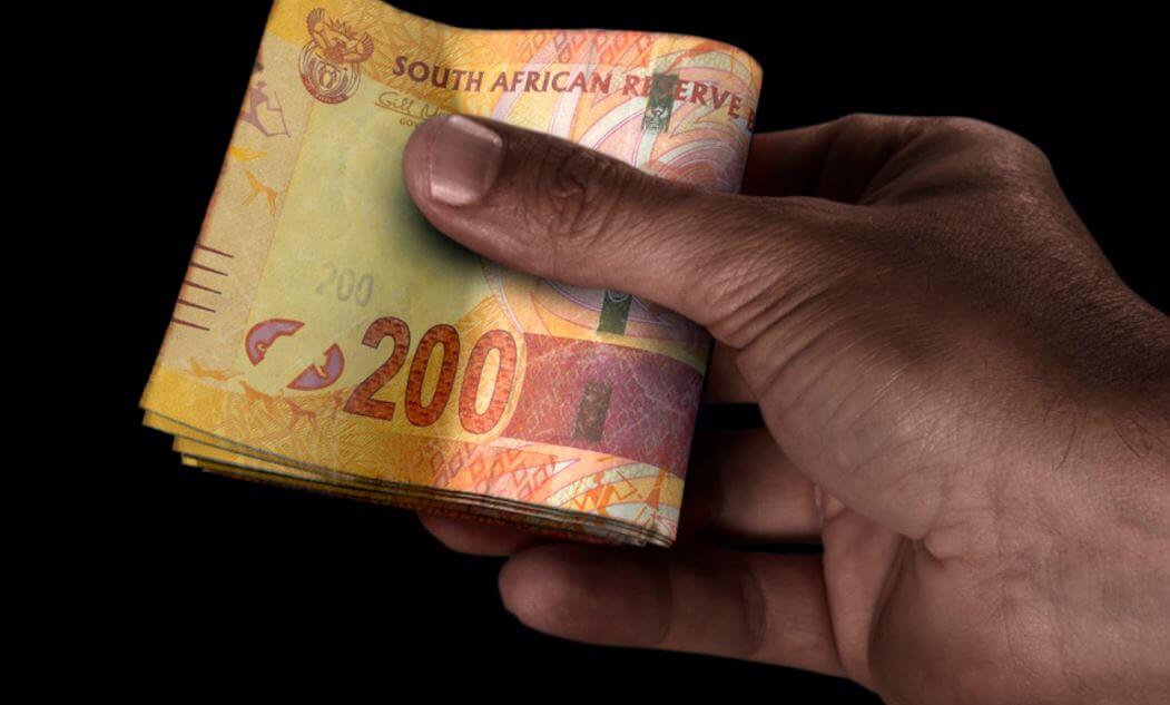 How much is 100 dollars in rands in South Africa?