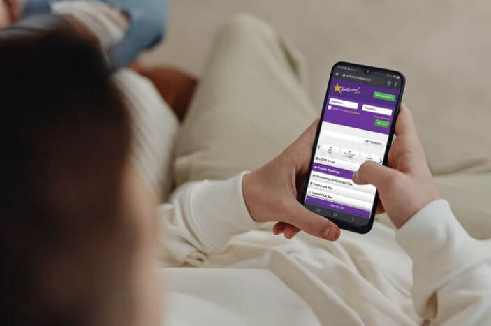 How to Download Hollywoodbets App