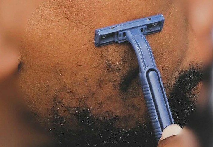 How to shave without getting pimples and bumps