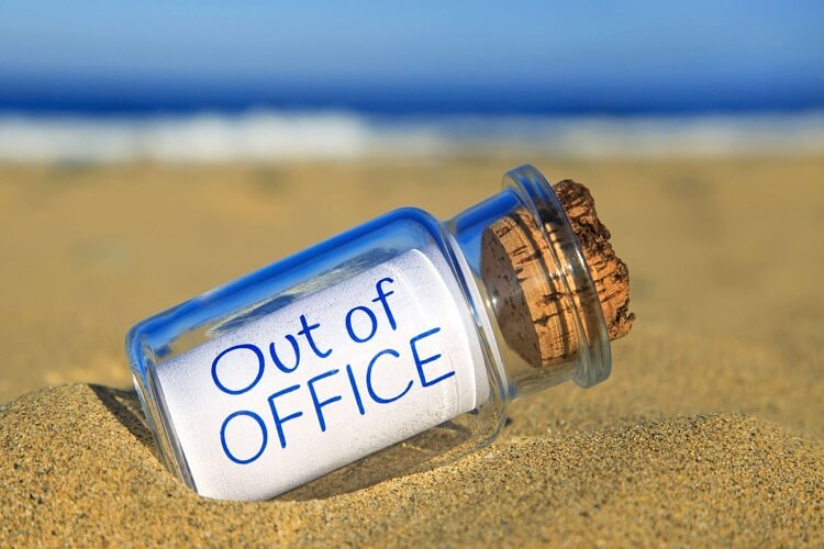 Out Of Office On Holiday