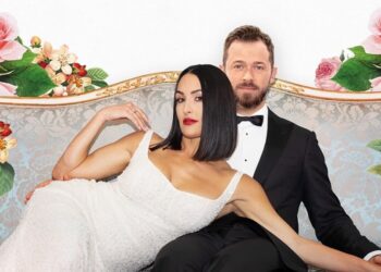 e-nikki-bella-says-i-do-