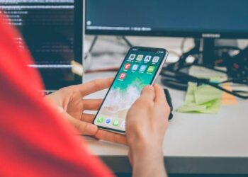 How to Login to Hollywoodbets Mobile South Africa