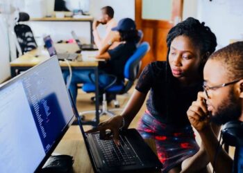 How To Apply For Makro Cash Loans