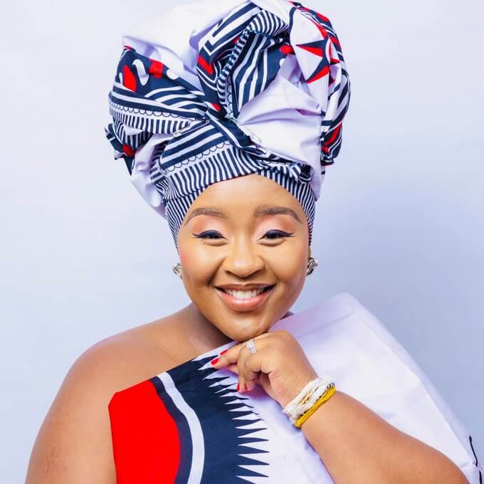 Gogo Skhotheni Biography