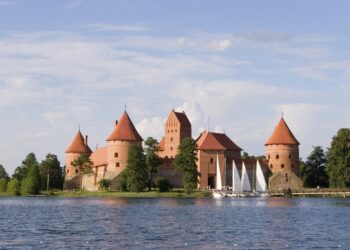 Lithuania_Vilnius_Trakai-Castle