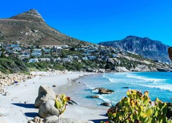 10 Things To Do In Llandudno Beach