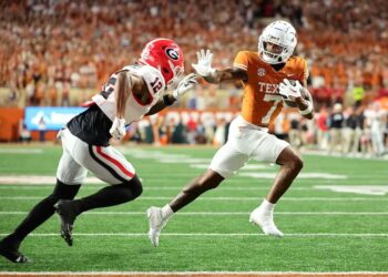 Where to Watch Texas Longhorns Football vs Georgia Bulldogs Football