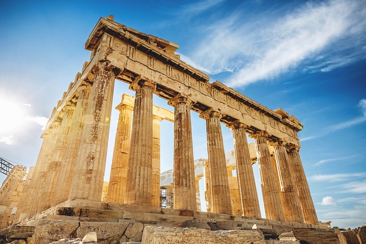 5 Reasons Greece Should Be Your Next Holiday Destination