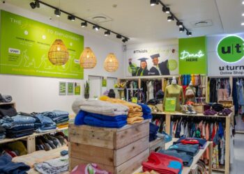 Canal Walk Partners with U-turn to Combat Homelessness at New Thrift Shop